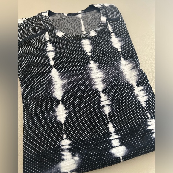 Lululemon Mens black & white tie dye Metal Vent Tech Long Sleeve Athletic - Picture 6 of 10